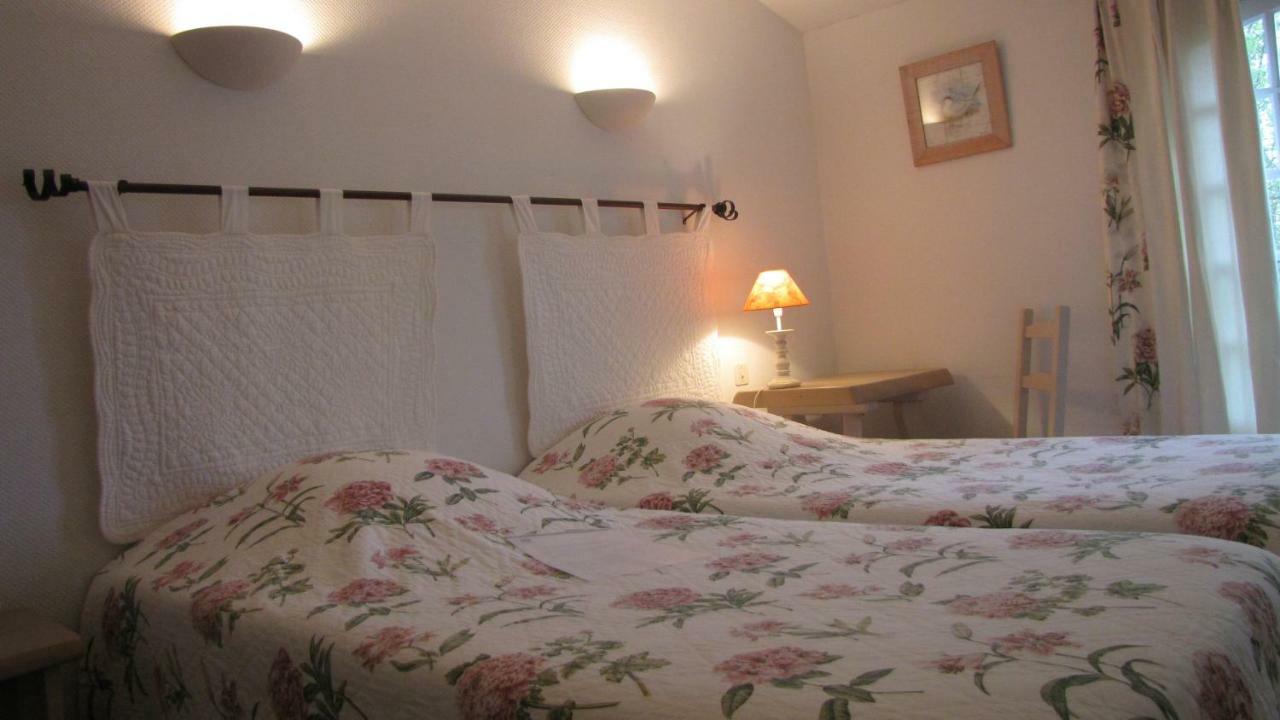 Hotel Les Gollandieres Le Bois-Plage-en-Ré Rum bild